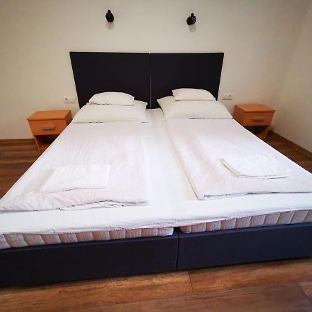 Mate Apartman ギュラ エクステリア 写真