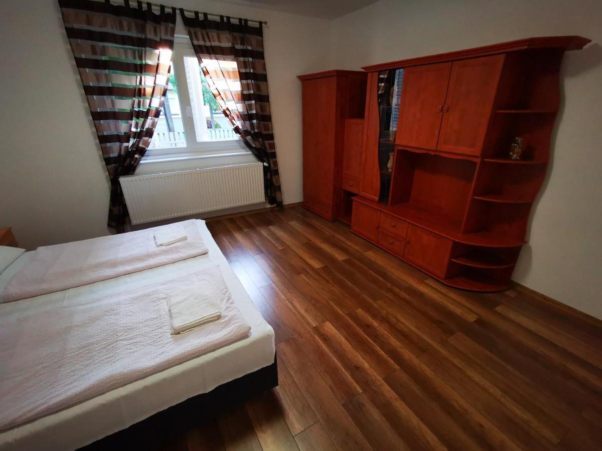 Mate Apartman ギュラ エクステリア 写真